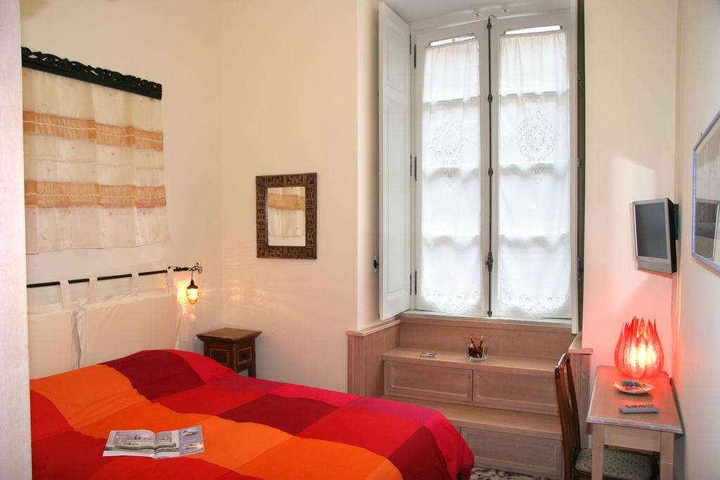 Beb Di Fiore Napoli Rom bilde